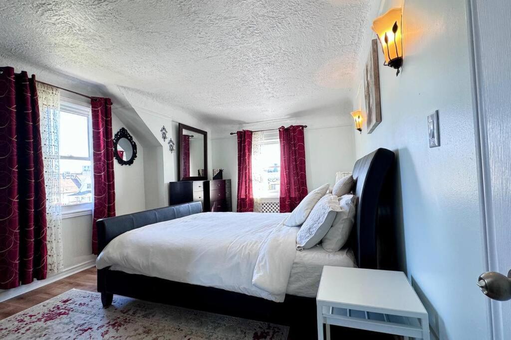 Near The Falls Two Bedroom - 5 Min Walk To Clifton Niagara Falls Exterior foto